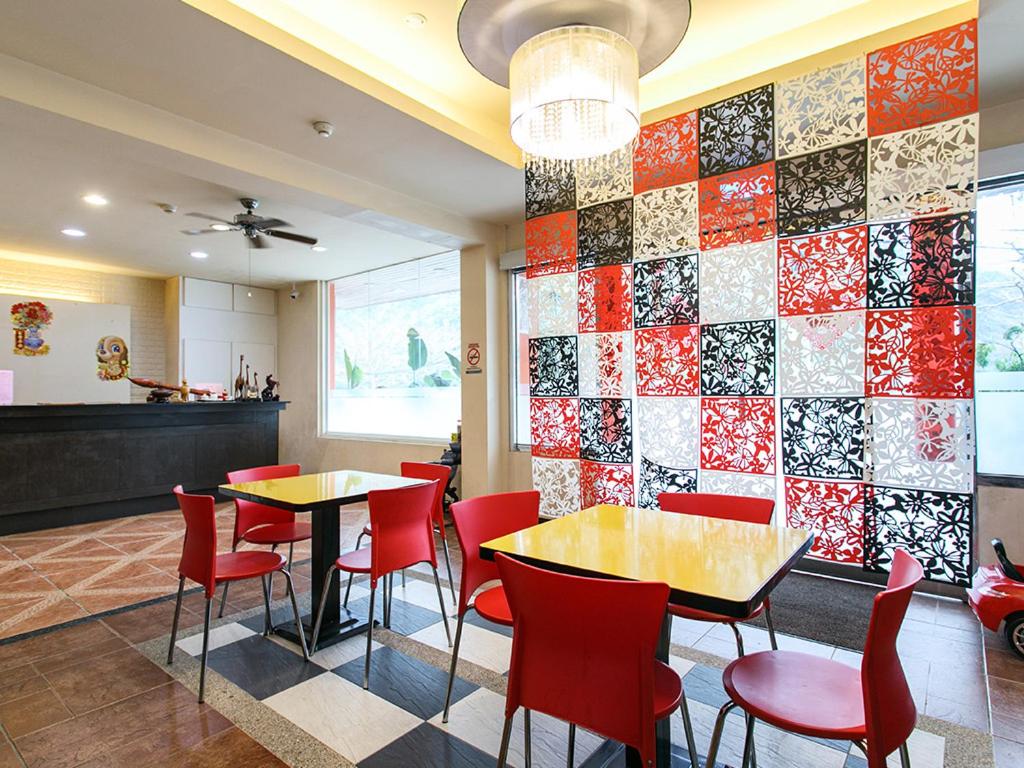 Restaurace v ubytování Courier Station