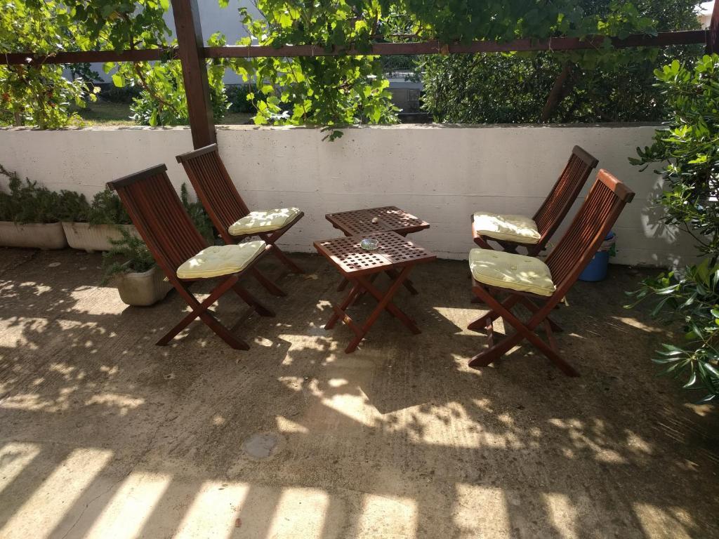 Patio alebo iná vonkajšia časť ubytovania Bosi i Goli