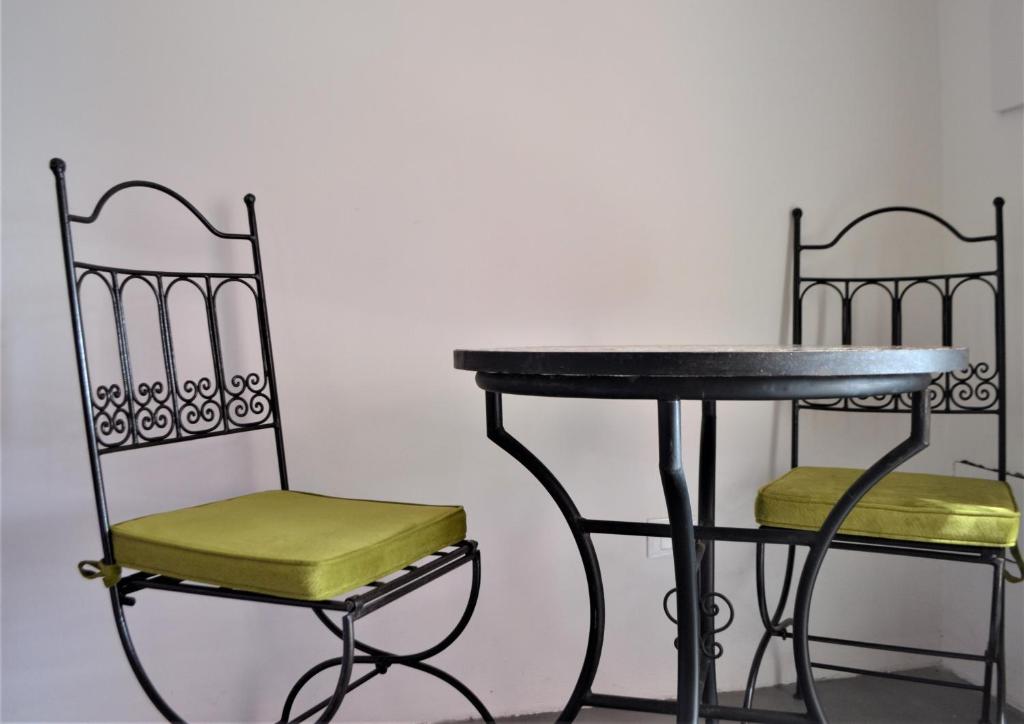 Łóżko lub łóżka w pokoju w obiekcie Horizon Pantelleria
