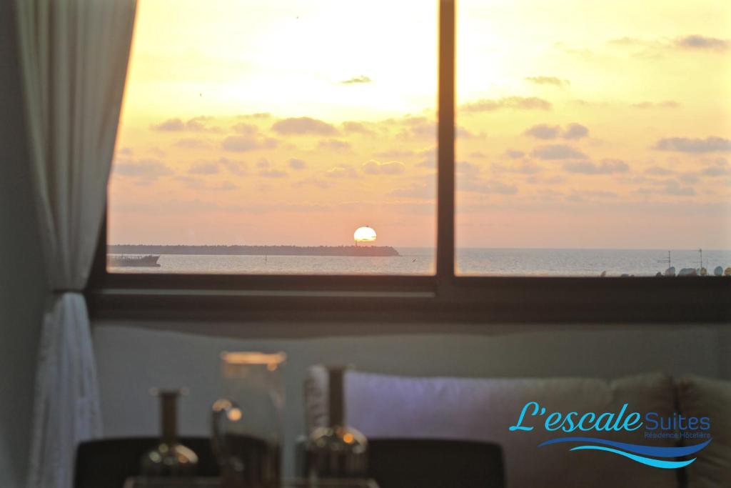 L'escale Suites Résidence Hôtelière By 7AV HOTELS - Suite Con Vista Sul Mare O Piscina