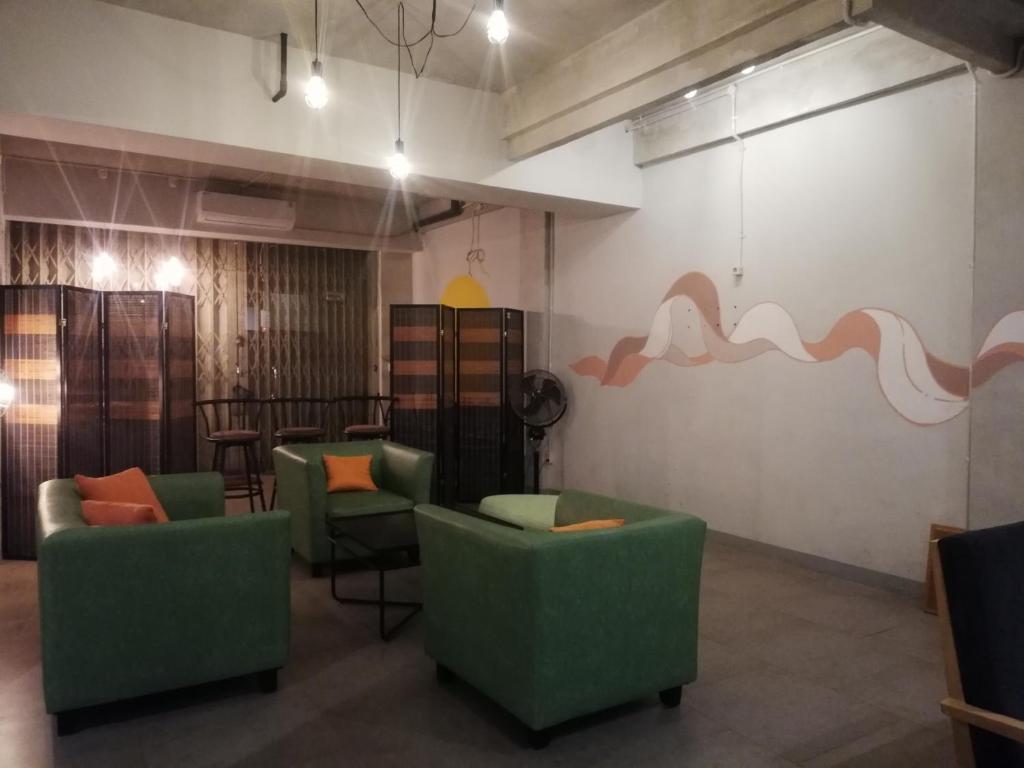 Χώρος καθιστικού στο PINX'S HOSTEL