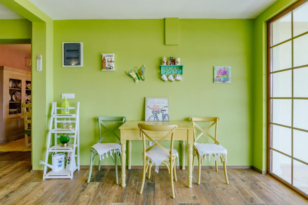 Fotografie z fotogalerie ubytování RUSTIC HOUSE LEKOVIĆ v destinaci Virpazar