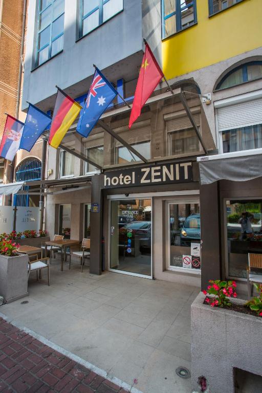 Budova, kde se hotel nachází