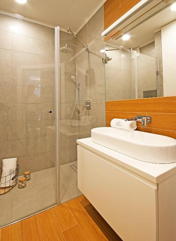 Kúpeľňa v ubytovaní IRS ROYAL APARTMENTS Apartamenty IRS Neptun Park