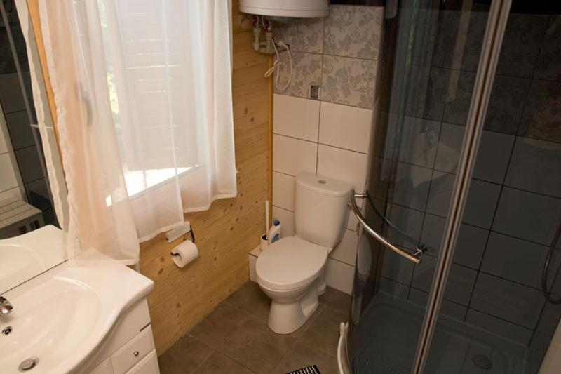Koupelna v ubytování Domki Pod Sosnami