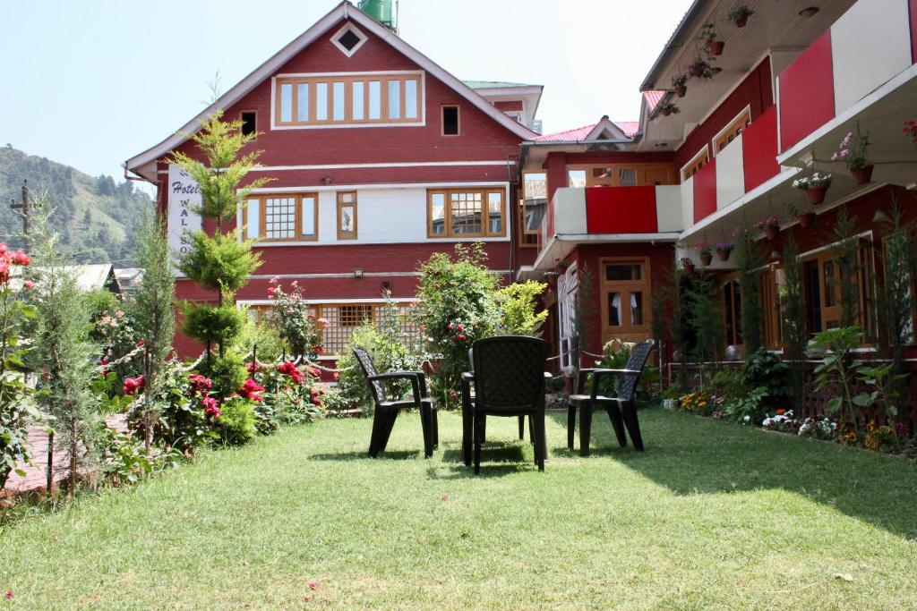 Zahrada ubytování Walisons Hotel