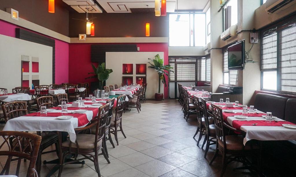 Restaurace v ubytování Treebo Brahma Regency