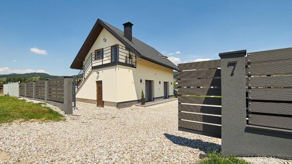 Budova, v ktorej sa apartmán nachádza