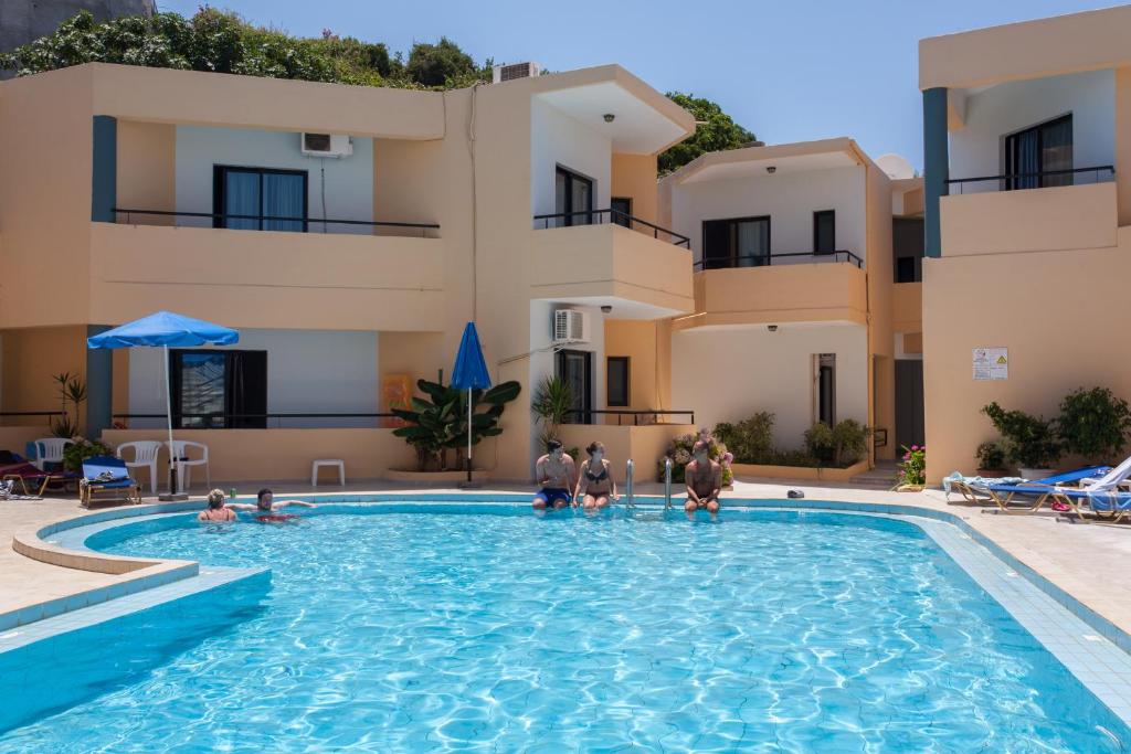 Bazén v ubytování Akasti Hotel nebo v jeho okolí