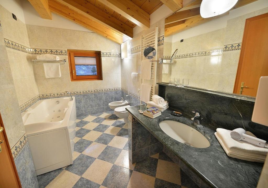 Koupelna v ubytování Hotel Posta