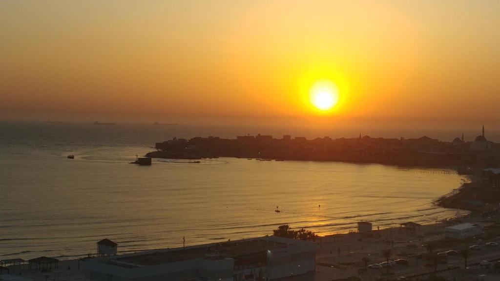 Penthouse On The Beach - отзывы и видео