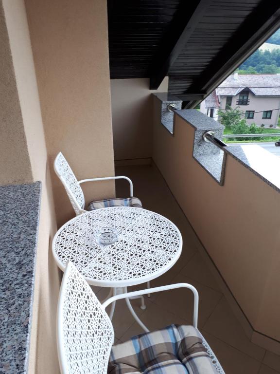 Balkón nebo terasa v ubytování IRIS Room & Apartment