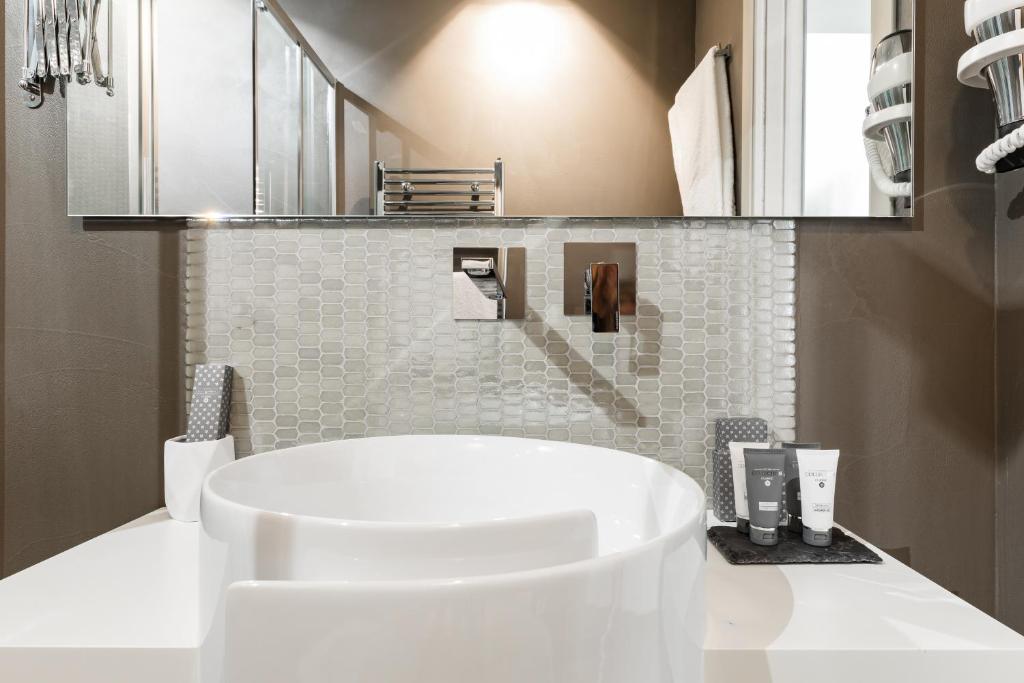 A World Aparts - Barberini Boutique Hotel - Resim 24