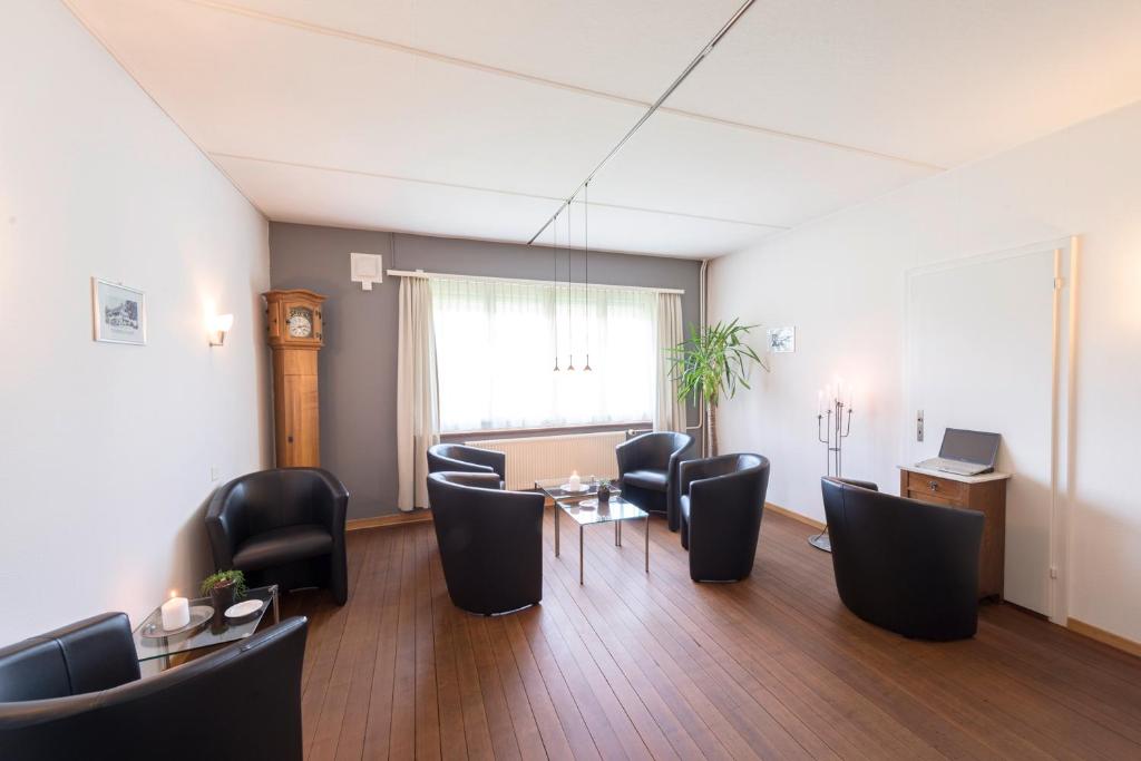 Posezení v ubytování Gasthof Kreuz Mühledorf