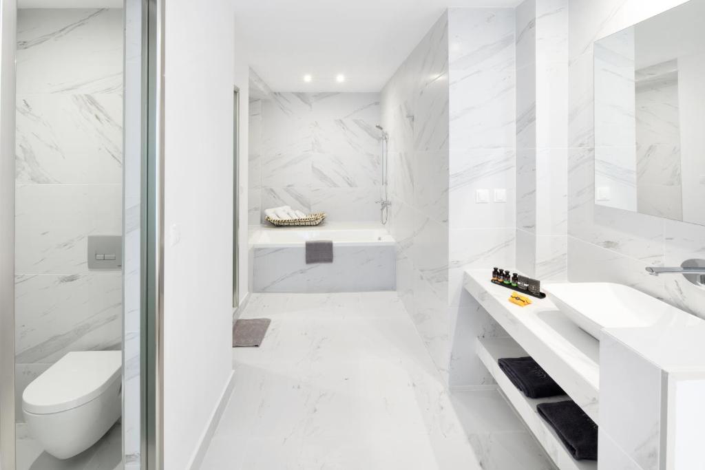 Villa D'Oro - Luxury Villas & Suites - 12