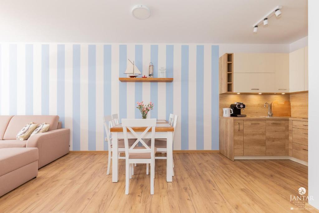 Posedenie v ubytovaní Jantar Apartamenty Exclusive Polanki Park SPA