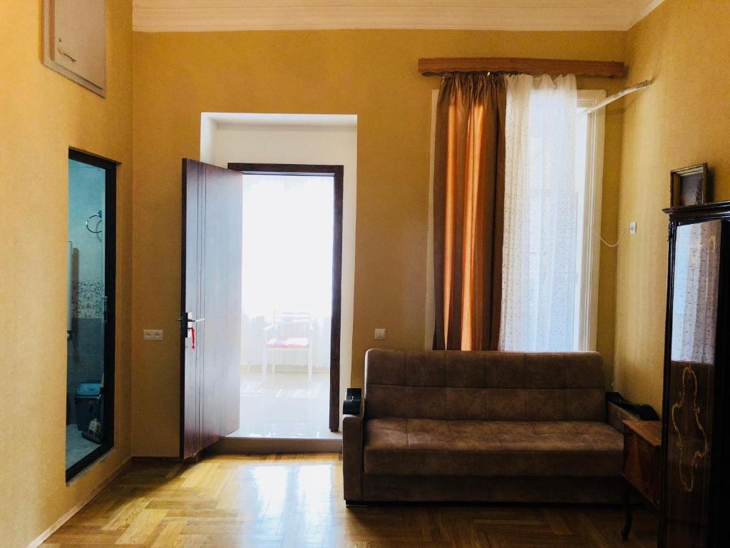 Posezení v ubytování Guest House Keria