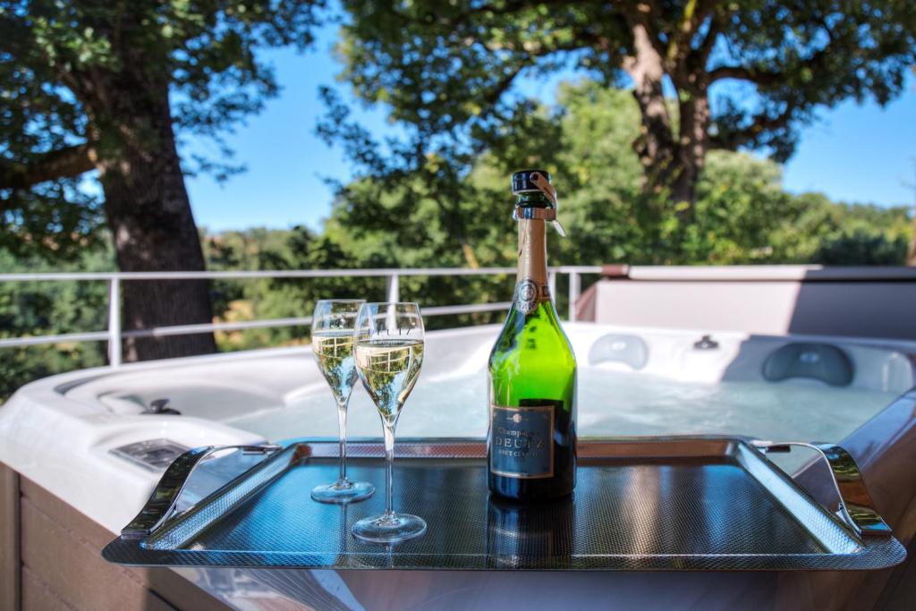 Chambres d'hôtes Domaine de Nazère - Suite Con Bañera De Hidromasaje