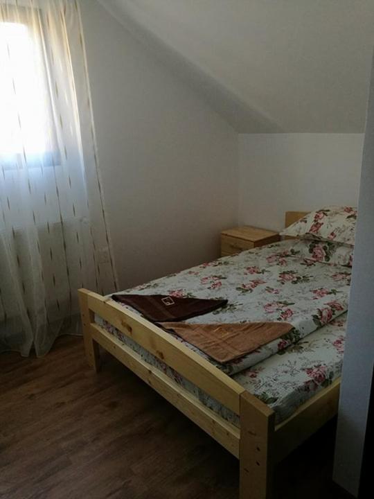Postel nebo postele na pokoji v ubytování Pensiunea ,,Suciu"