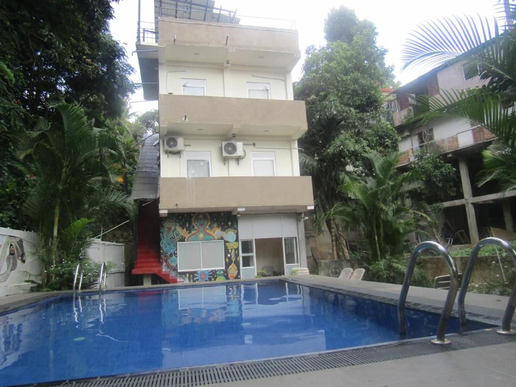 Bazén v ubytování Kandy Backpackers Hostel nebo v jeho okolí