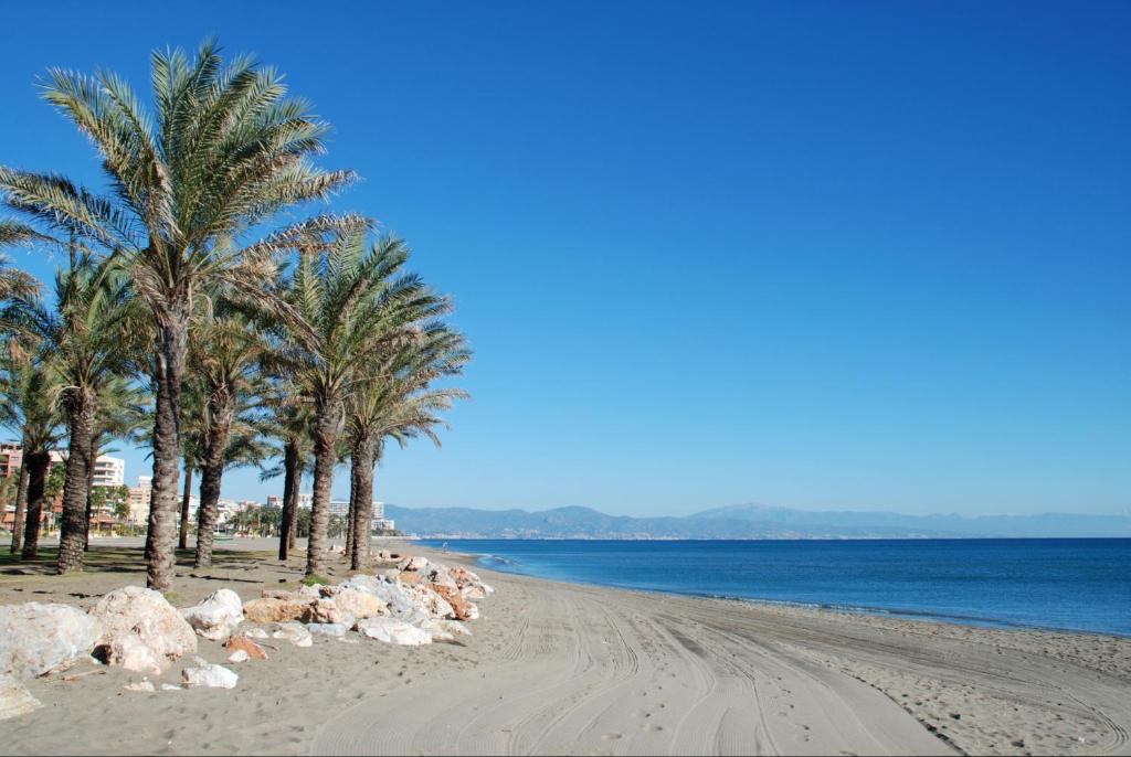 Sun & beach apartment, Torremolinos, Spain - Booking.com
