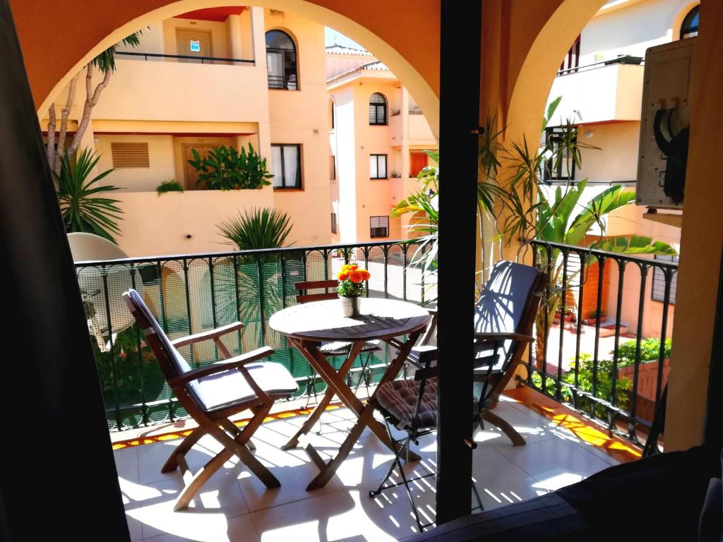 Sun & beach apartment, Torremolinos, Spain - Booking.com