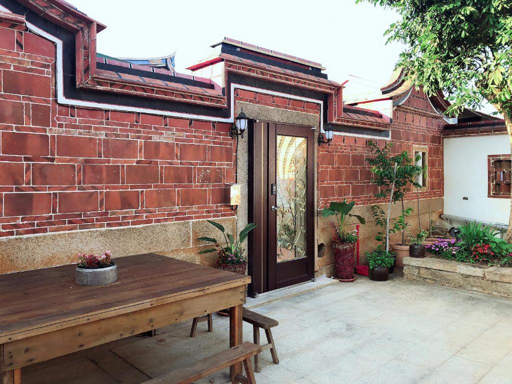 Patio nebo venkovní prostory v ubytování XQ B&B