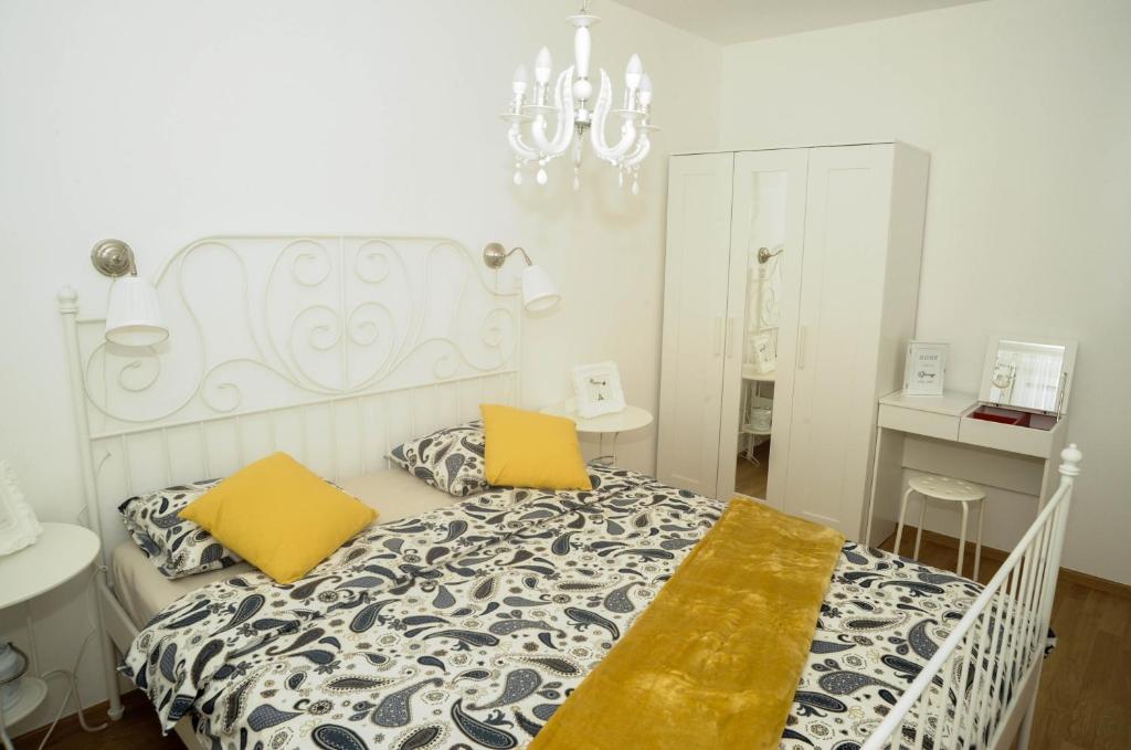 Posteľ alebo postele v izbe v ubytovaní Golden Gate Apartment Zadar