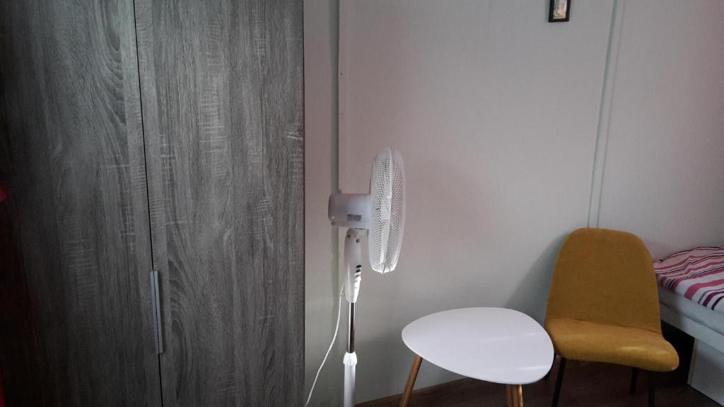 Bitter súkromné ubytovanie - Apartamento De Una Habitación Con Balcón