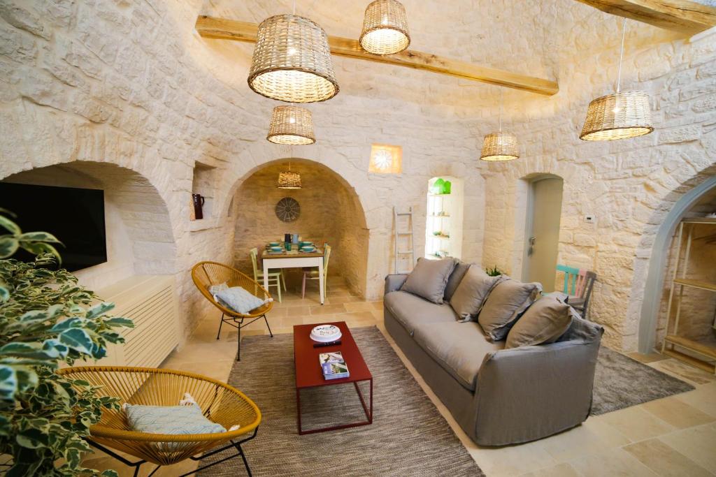 Posezení v ubytování Hermanas Relais - trulli luxury