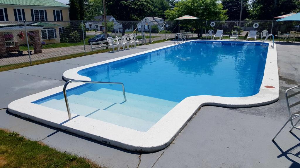 Stucco Lodge Bangor Updated 2022 S Stucco Lodge Bangor Updated 2022 S, Inground Pools Bangor Maine