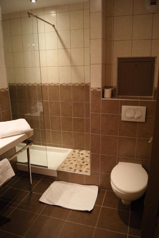 Koupelna v ubytování Hôtel 1er Consul Rouen