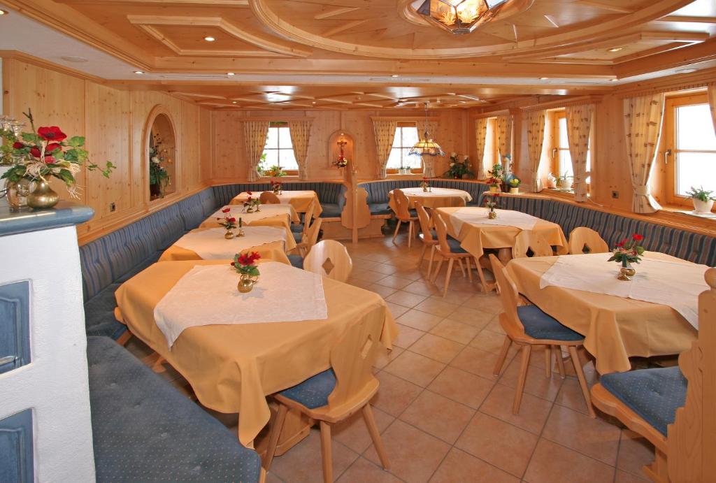 Restaurace v ubytování Hotel Garni Hanslerhof " Urlaub am Bauernhof "
