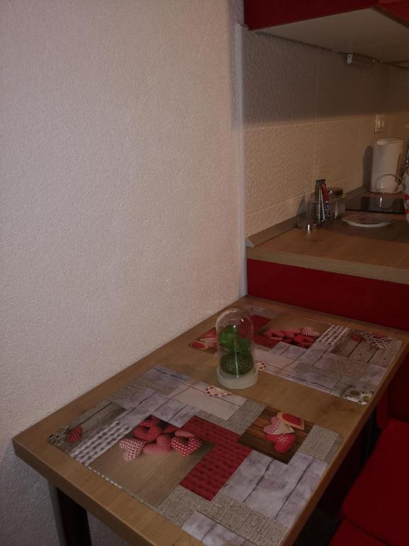 Kuchyň nebo kuchyňský kout v ubytování Apartmani Sea