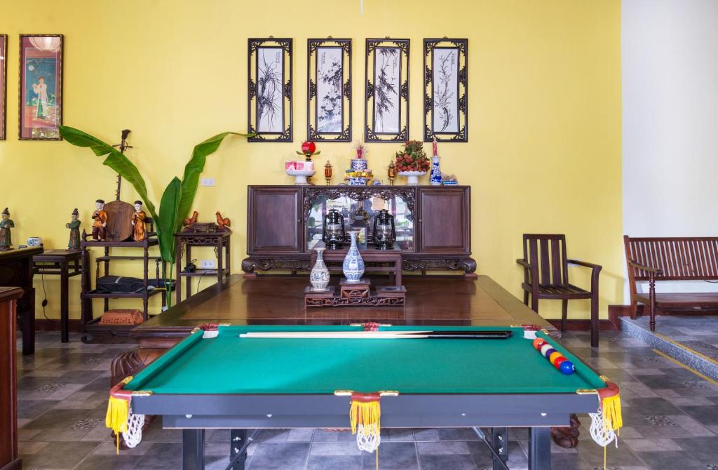 Biliár nebo kulečník v ubytování Hoi An Corner Homestay