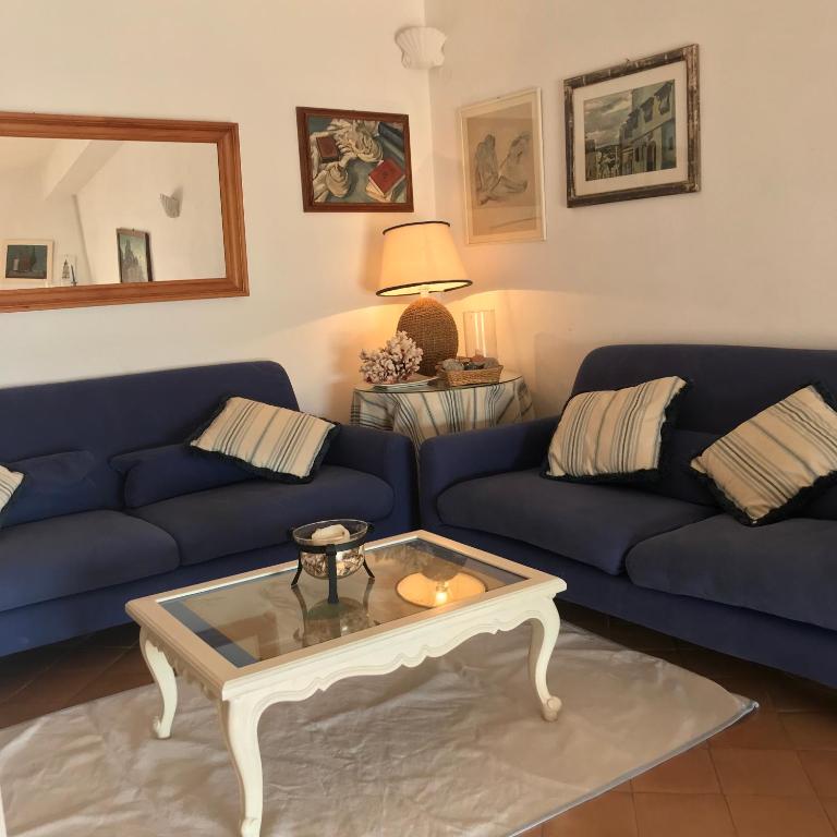 Posedenie v ubytovaní La casa sulla scogliera