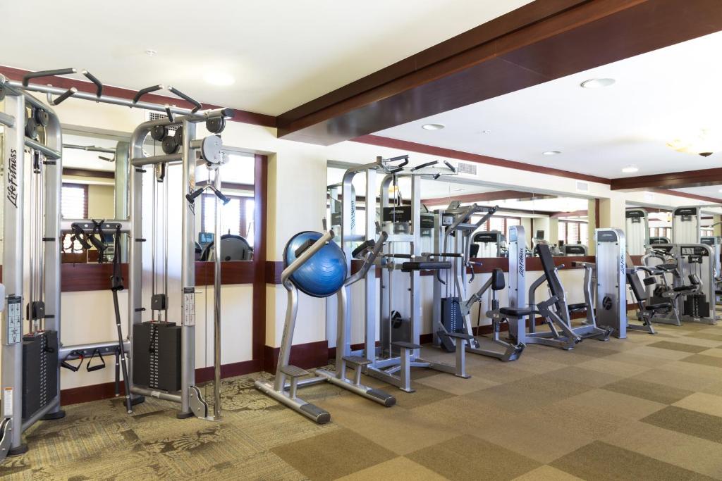 Fitness centrum a/nebo fitness zařízení v ubytování Spacious Fourth Floor Villa with Pool View - Ocean Tower at Ko Olina Beach Villas Resort