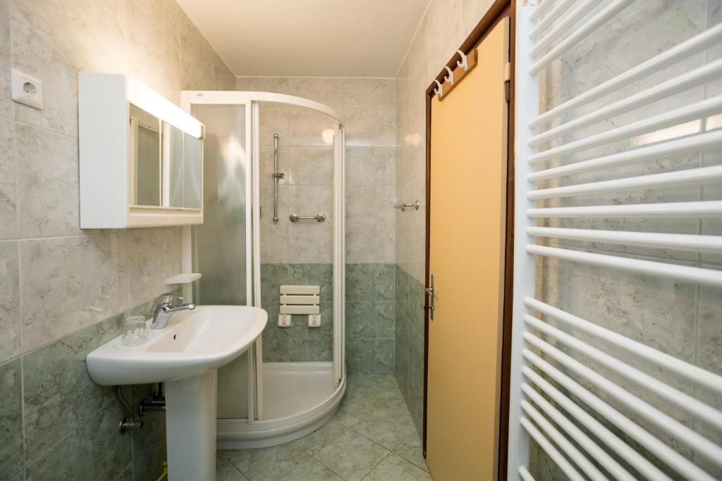 Koupelna v ubytování Rooms Pekovec Bohinj