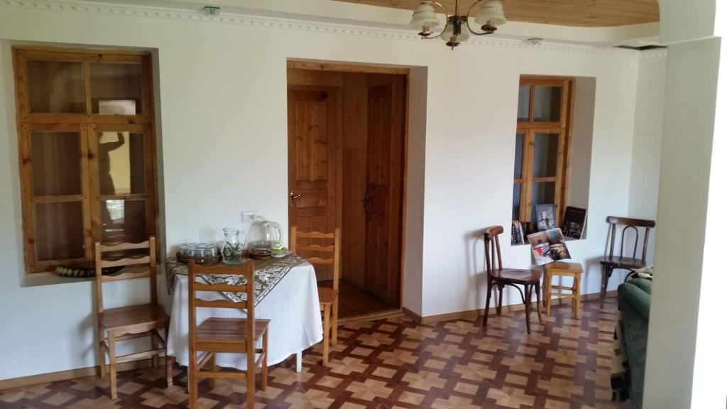 Fotografie z fotogalerie ubytování Guesthouse Angelina v destinaci Ušguli