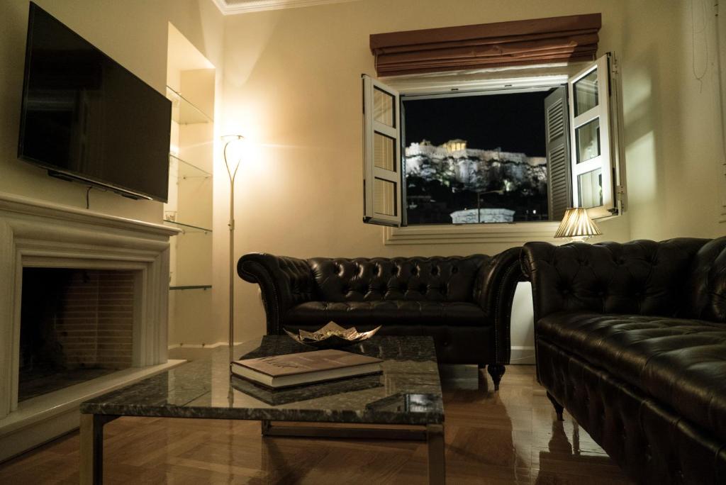 Posedenie v ubytovaní Aerides 3 Luxury Suites