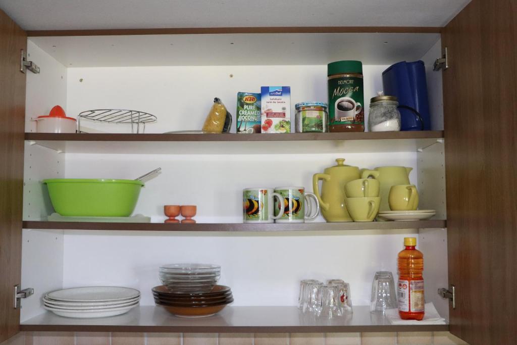 Una cocina o kitchenette en Homestay Brienz