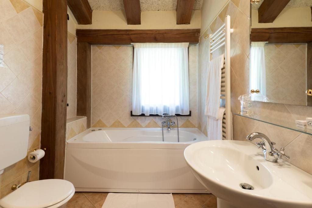 Koupelna v ubytování Hotel Cà Fiore