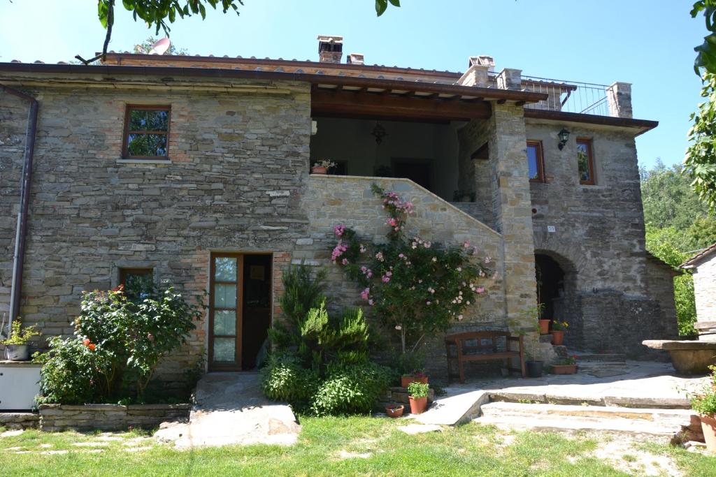 an external view of the house at B&B Il Palazzo in Sansepolcro