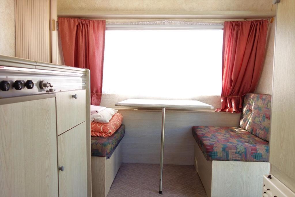 Kuchyň nebo kuchyňský kout v ubytování Camping Pod Żaglem