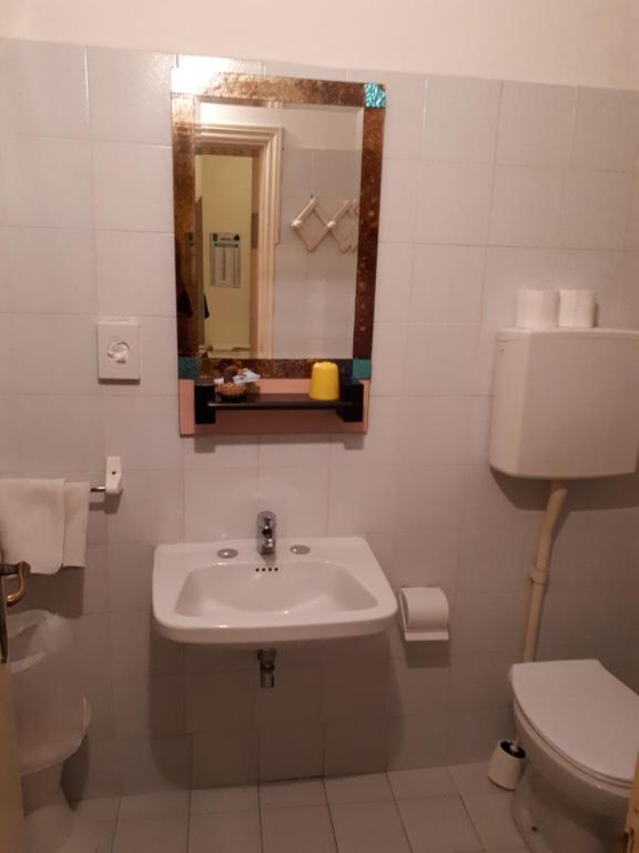 Koupelna v ubytování Hotel Ottavia