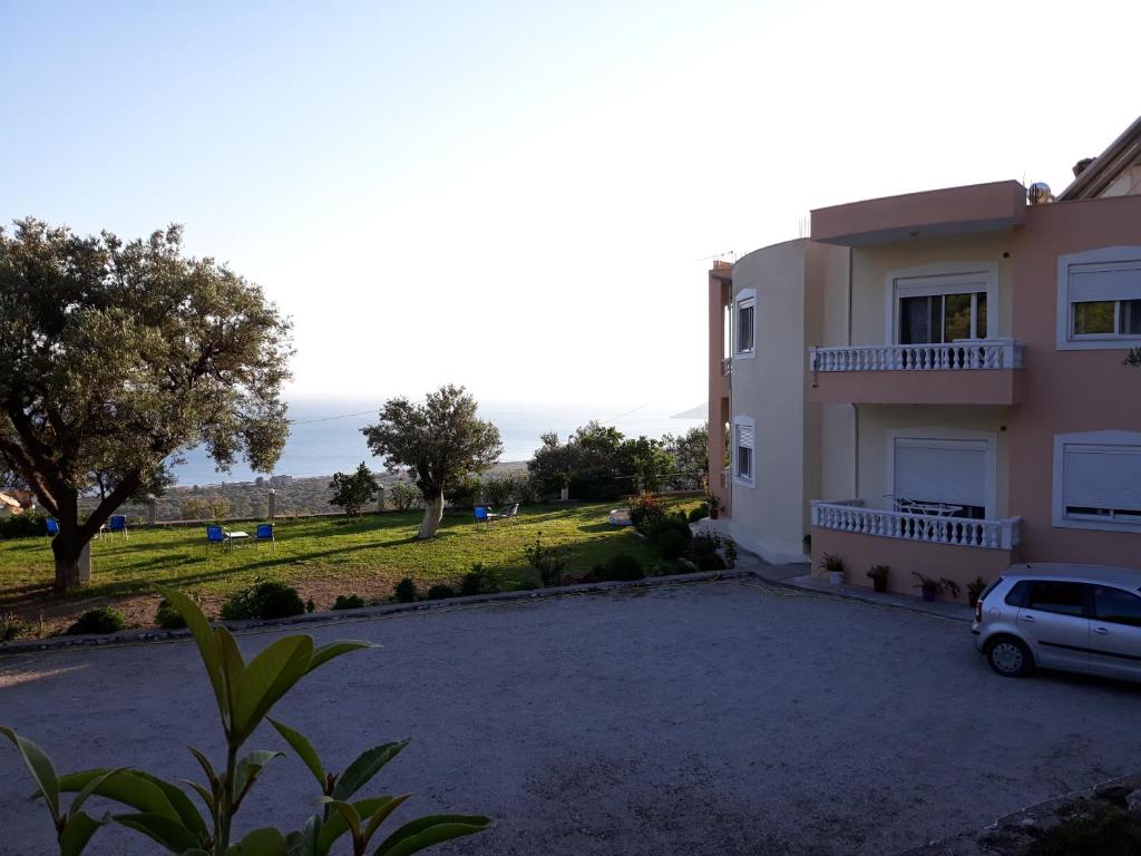 OniRana Apartments - Imazhi 2