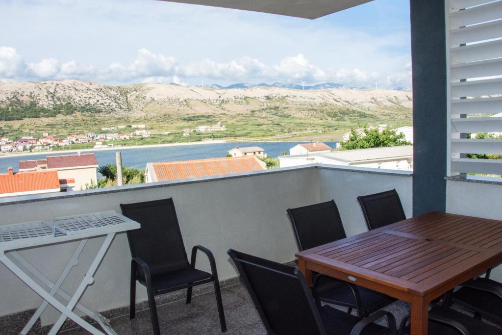 Nespecifikovaný výhled na hory nebo výhled na hory při pohledu z apartmánu