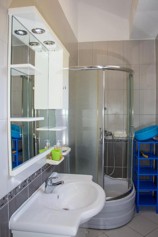 Koupelna v ubytování Apartments Sv. Jelena 2