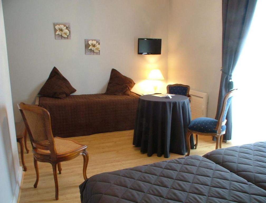 Hostellerie le Clos du Cher - Comfort Triple Room