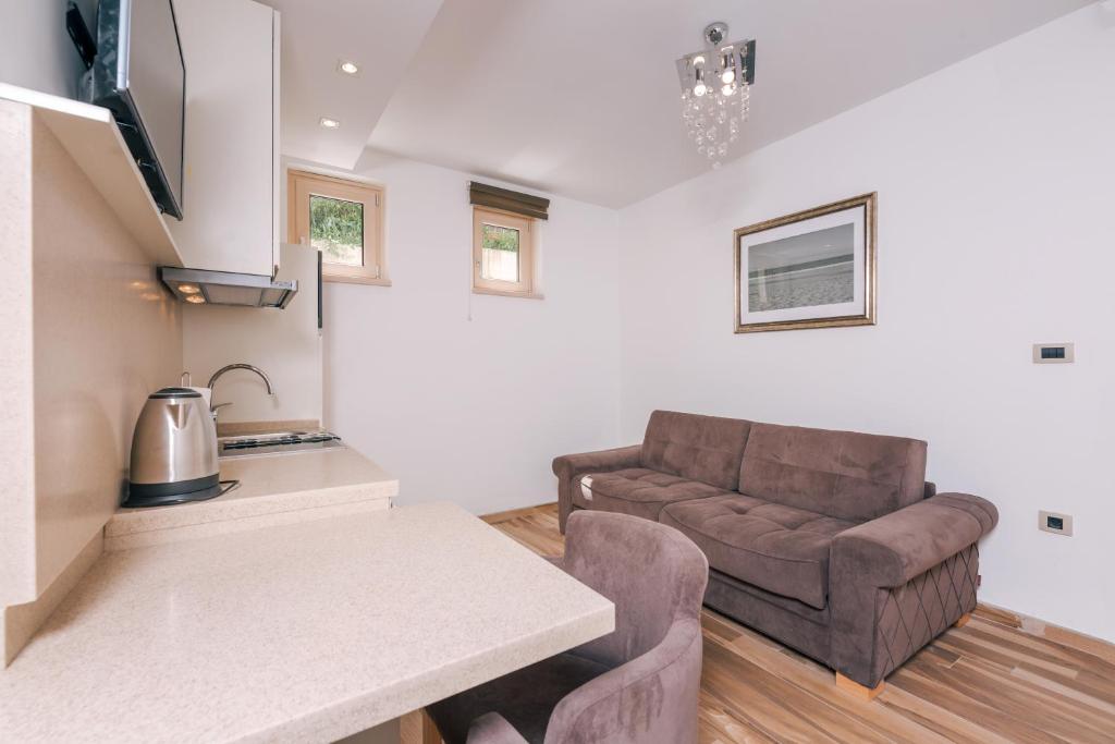 Villa Royal Apartments - Deluxe Suite Lower Ground Floor